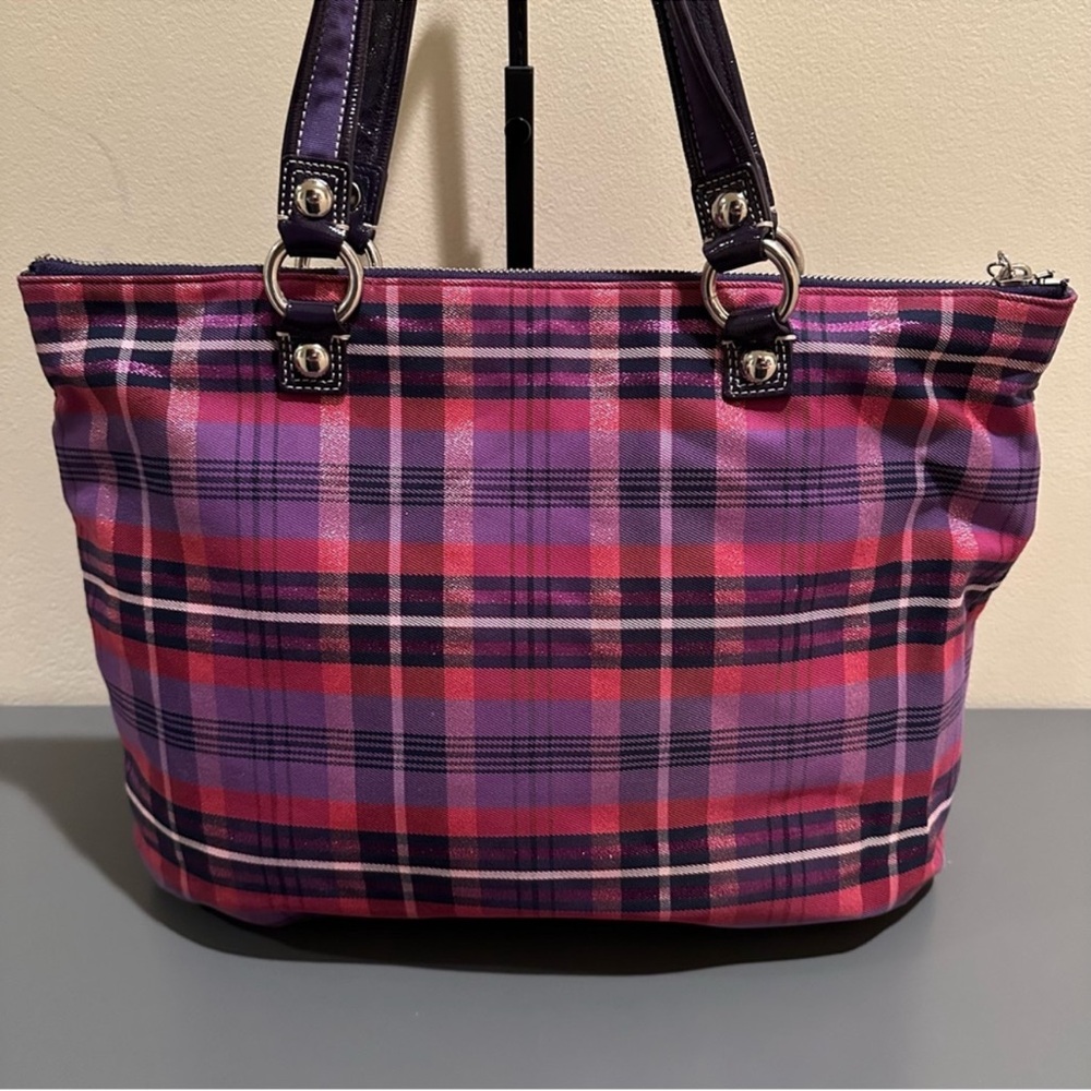 Coach Poppy Tartan Plaid Glam Tote Purple
Y2K 2010 Style 15886 - Picture 3 of 16